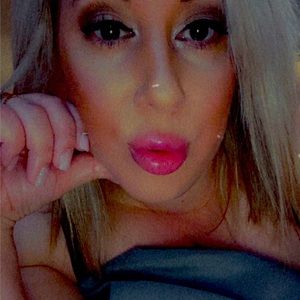 Meet your Posher, Aimo